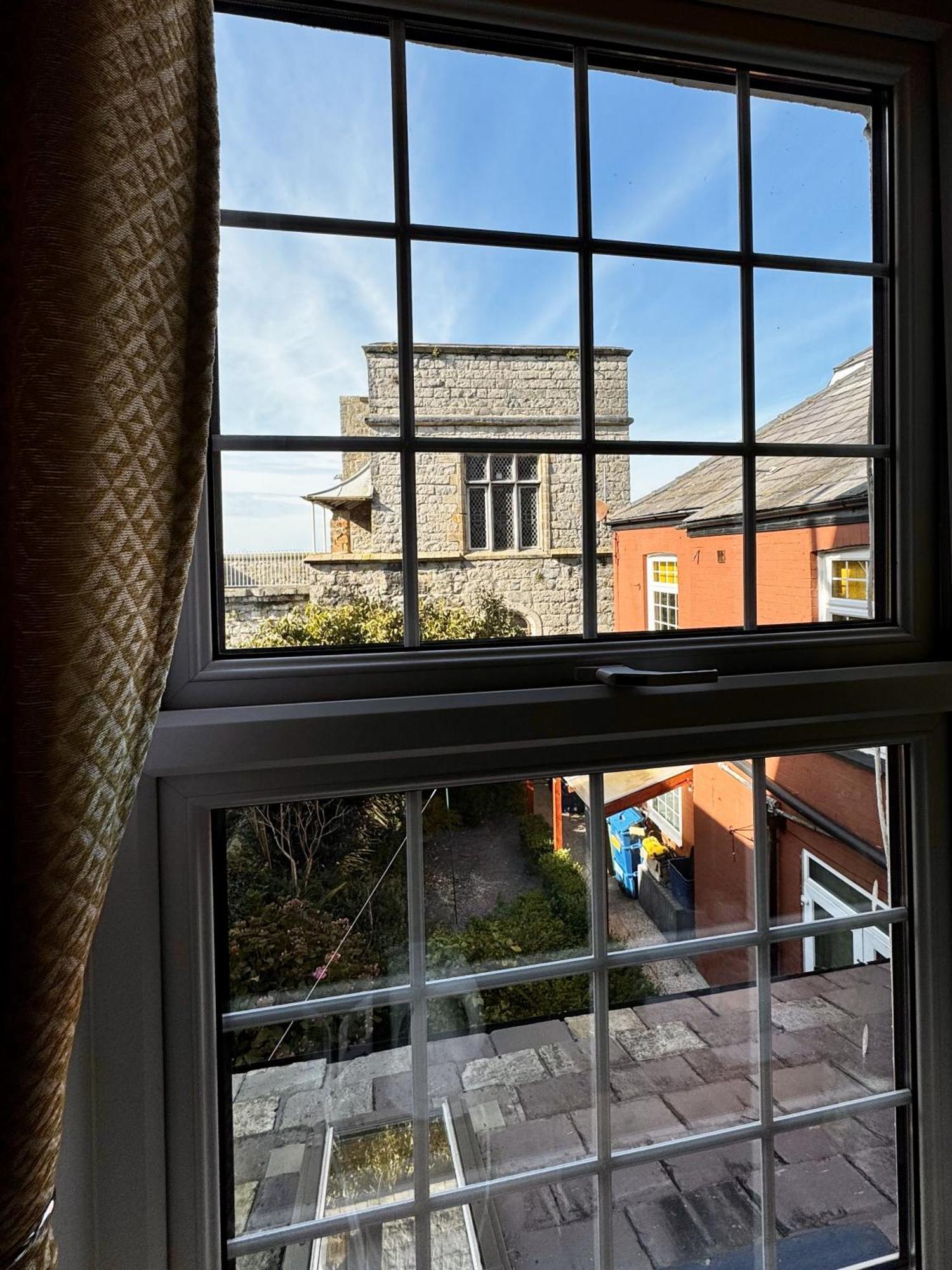 Caer Menai Hotel Caernarfon Bagian luar foto